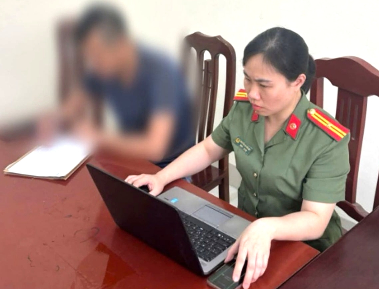 Ninh B&igrave;nh: Đăng tin sai sự thật tr&ecirc;n mạng x&atilde; hội, hai người bị phạt 15 triệu đồng- Ảnh 1.