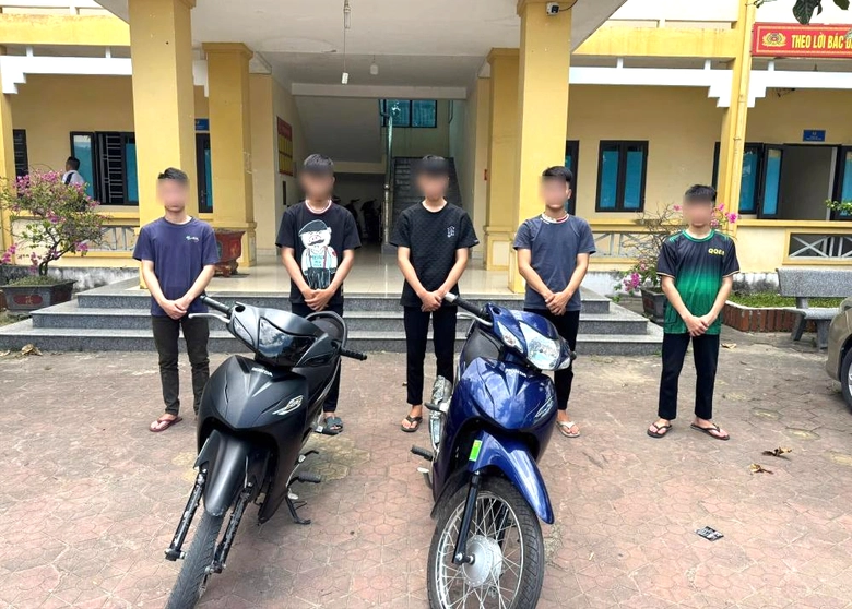 H&agrave; Tĩnh: Nỗi lo thanh thiếu ni&ecirc;n tụ tập đ&ecirc;m, độ xe, chạy tốc độ cao dịp h&egrave;- Ảnh 2.