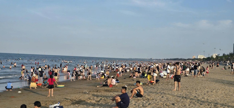 Hai đợt nghỉ lễ, nhiều địa phương thu h&agrave;ng ngh&igrave;n tỷ đồng từ du lịch- Ảnh 2.