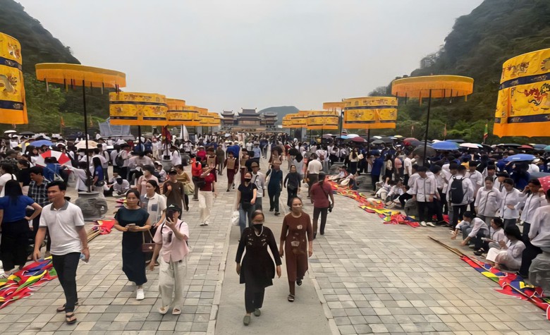 Hai đợt nghỉ lễ, nhiều địa phương thu h&agrave;ng ngh&igrave;n tỷ đồng từ du lịch- Ảnh 4.