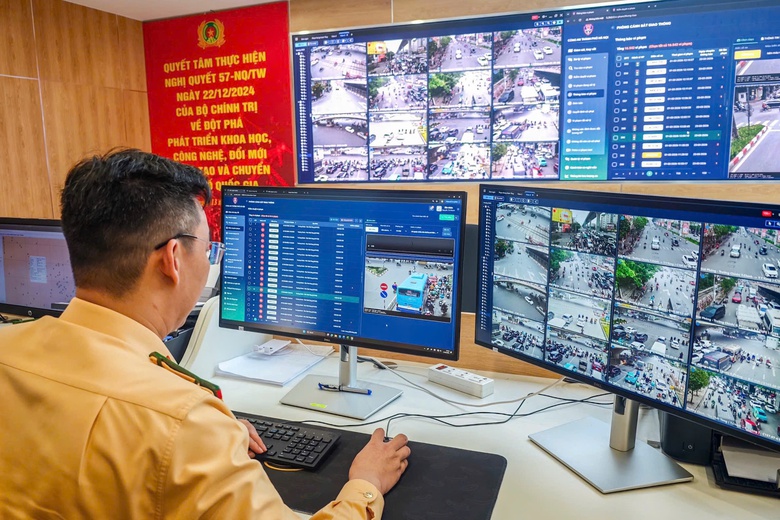 H&agrave; Nội: Camera AI ph&aacute;t hiện gần 1.000 xe vi phạm giao th&ocirc;ng trong 4 ng&agrave;y nghỉ lễ- Ảnh 1.