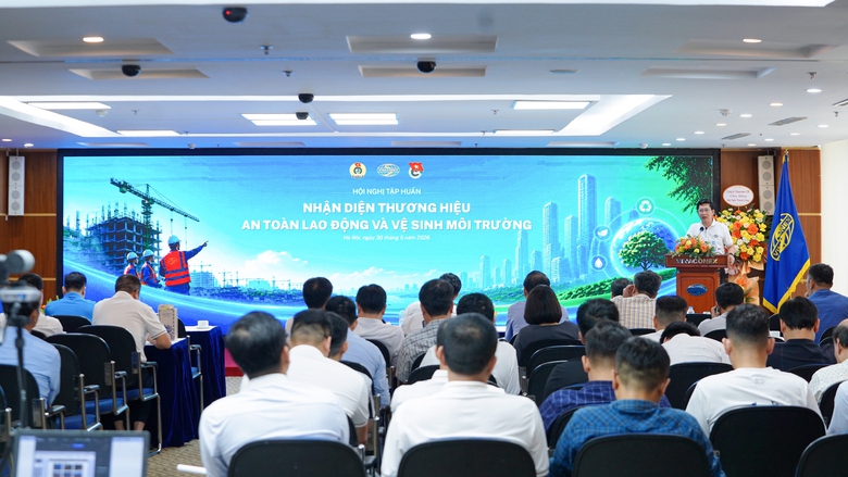 Vinaconex lan tỏa văn h&oacute;a an to&agrave;n, tiếp sức người lao động m&ugrave;a nắng n&oacute;ng- Ảnh 1.
