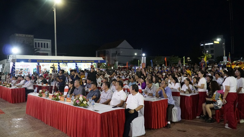 Quy Nhơn Đ&ocirc;ng khởi động m&ugrave;a du lịch bằng lễ hội biển quy m&ocirc; lớn- Ảnh 4.