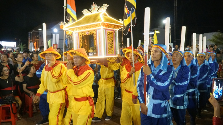 Quy Nhơn Đ&ocirc;ng khởi động m&ugrave;a du lịch bằng lễ hội biển quy m&ocirc; lớn- Ảnh 2.