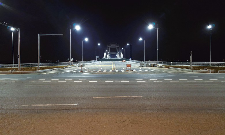 Tháo gỡ mặt bằng, sớm hoàn thành công trình cầu 1.300 tỷ đồng ở Quảng Trị trong năm 2026- Ảnh 4. Tháo gỡ mặt bằng, sớm hoàn thành công trình cầu 1.300 tỷ đồng ở Quảng Trị trong năm 2026- Ảnh 4.