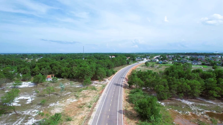 Hai nút thắt mặt bằng được tháo gỡ, dự án hơn 415 tỷ đồng ở Quảng Trị tăng tốc về đích- Ảnh 14. Hai nút thắt mặt bằng được tháo gỡ, dự án hơn 415 tỷ đồng ở Quảng Trị tăng tốc về đích- Ảnh 14.