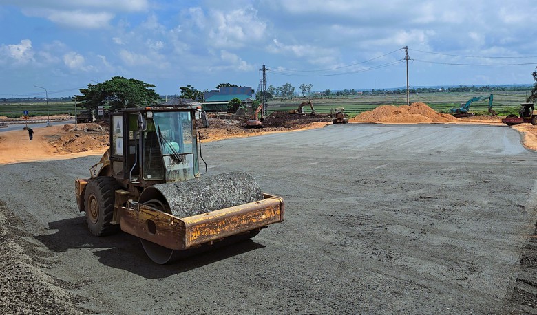 Hai nút thắt mặt bằng được tháo gỡ, dự án hơn 415 tỷ đồng ở Quảng Trị tăng tốc về đích- Ảnh 3. Hai nút thắt mặt bằng được tháo gỡ, dự án hơn 415 tỷ đồng ở Quảng Trị tăng tốc về đích- Ảnh 3.