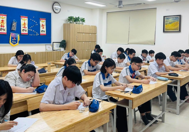 Th&iacute; sinh H&agrave; Nội lưu &yacute; lịch thi lớp 10, c&oacute; thể tr&uacute;ng tuyển nhiều nguyện vọng- Ảnh 1.