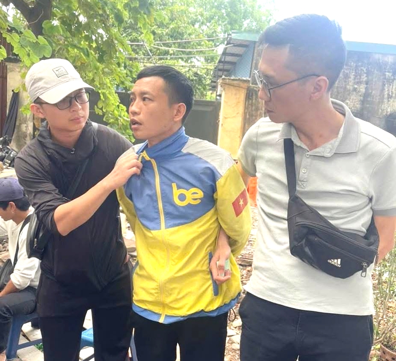 Sau 13 giờ g&acirc;y &aacute;n, nghi phạm giết người ở Tuy&ecirc;n Quang bị bắt khi lẩn trốn tại H&agrave; Nội- Ảnh 1.