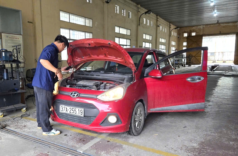 Sau gần 2 th&aacute;ng, đăng kiểm điện tử tại Nghệ An vận h&agrave;nh ra sao?- Ảnh 4.