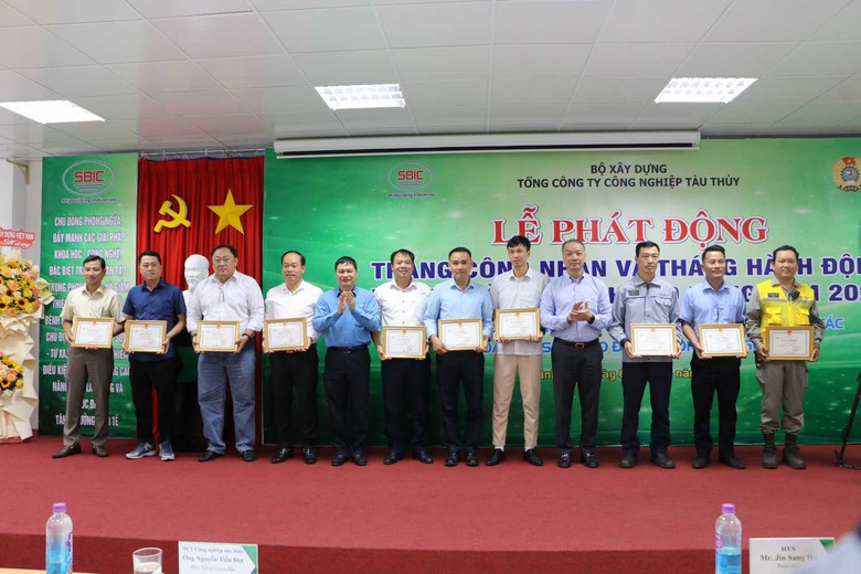 Ng&agrave;nh đ&oacute;ng t&agrave;u ph&aacute;t động Th&aacute;ng c&ocirc;ng nh&acirc;n v&agrave; Th&aacute;ng h&agrave;nh động về ATVSLĐ năm 2026- Ảnh 3.