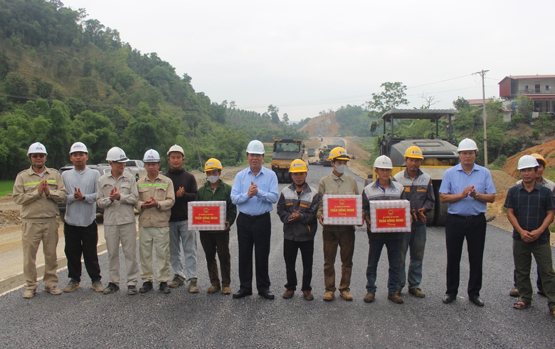 Bộ trưởng Trần Hồng Minh th&uacute;c tiến độ 2 dự &aacute;n cao tốc tại Lạng Sơn v&agrave; Cao Bằng- Ảnh 3.