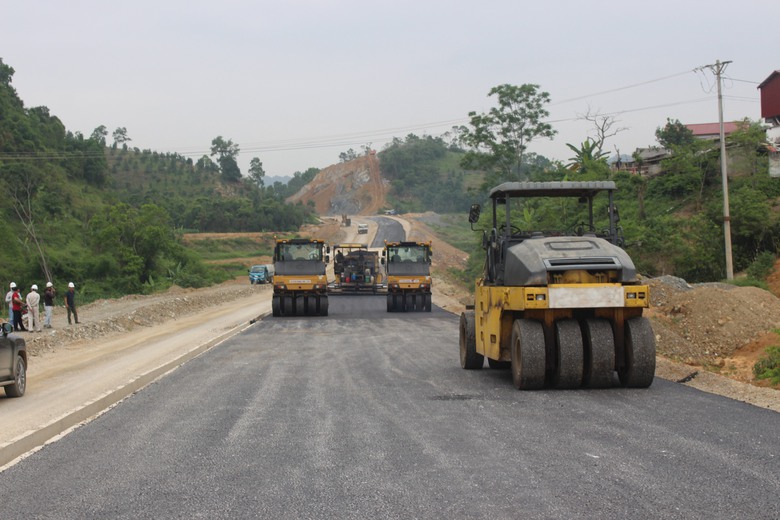 Bộ trưởng Trần Hồng Minh th&uacute;c tiến độ 2 dự &aacute;n cao tốc tại Lạng Sơn v&agrave; Cao Bằng- Ảnh 4.