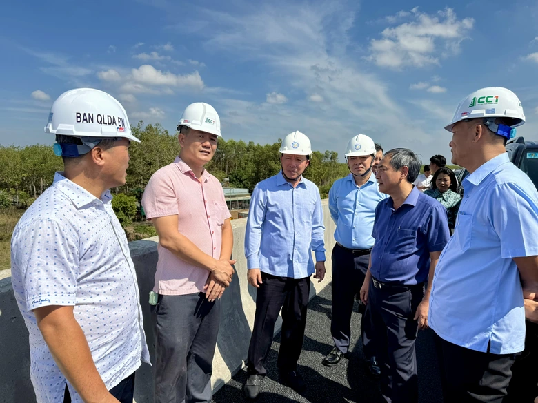 Cao tốc Bi&ecirc;n H&ograve;a - Vũng T&agrave;u: Th&ocirc;ng xe 16km qua Đồng Nai trước 18/5- Ảnh 3.