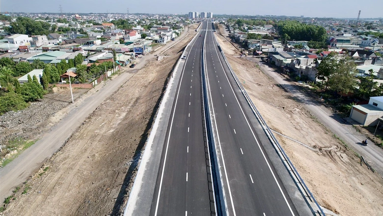 Cao tốc Bi&ecirc;n H&ograve;a - Vũng T&agrave;u: Th&ocirc;ng xe 16km qua Đồng Nai trước 18/5- Ảnh 4.