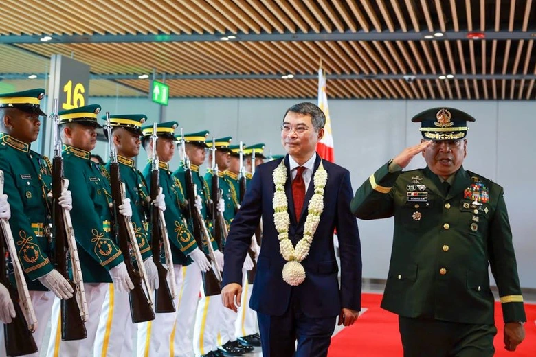 Thủ tướng L&ecirc; Minh Hưng đến Philippines dự Hội nghị Cấp cao ASEAN lần thứ 48- Ảnh 2.