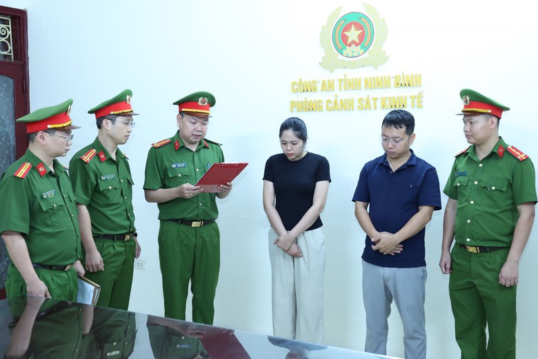 Khởi tố 2 bị can vi phạm quy định trong hoạt động đấu gi&aacute; đất tại Ninh B&igrave;nh- Ảnh 1.