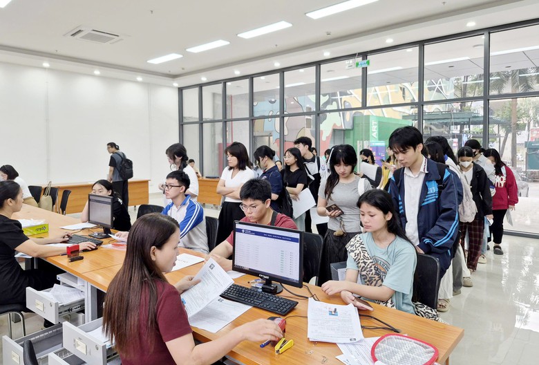 Thi đại học 2026: Cần giấy tờ g&igrave; để được cộng điểm ưu ti&ecirc;n?- Ảnh 1.