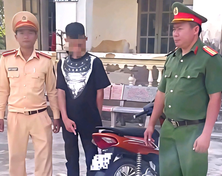 Ninh B&igrave;nh xử l&yacute; thiếu ni&ecirc;n vi phạm giao th&ocirc;ng qua clip tr&ecirc;n mạng x&atilde; hội- Ảnh 1.
