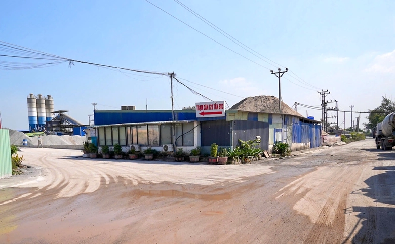 Hải Ph&ograve;ng siết xử l&yacute; vi phạm m&ocirc;i trường tại cảng thủy, bến b&atilde;i- Ảnh 1.
