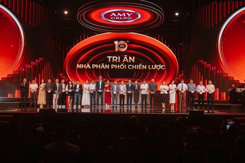 Lễ kỷ niệm 10 năm AMY GRUPO: Dấu ấn doanh nghiệp sản xuất Việt tr&ecirc;n h&agrave;nh tr&igrave;nh vươn tầm- Ảnh 7.