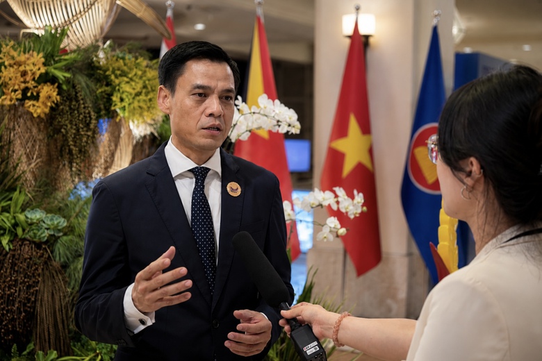 Chuyến c&ocirc;ng t&aacute;c nước ngo&agrave;i đầu ti&ecirc;n của Thủ tướng: 30 giờ v&agrave; 20 hoạt động hiệu quả- Ảnh 2.