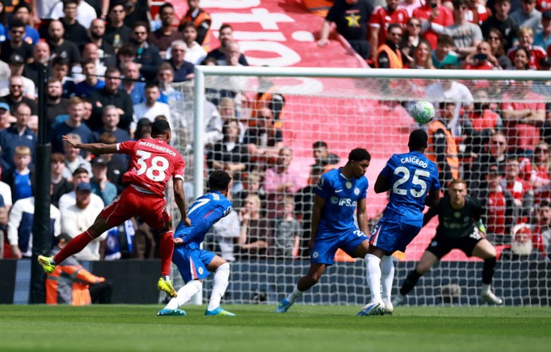 Liverpool vẫn bị Chelsea cầm ch&acirc;n ngay tr&ecirc;n s&acirc;n nh&agrave; Anfield- Ảnh 1.