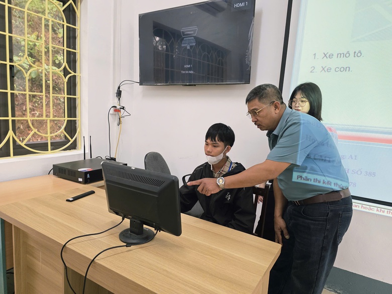 Linh hoạt giải ph&aacute;p gi&uacute;p th&iacute; sinh học thật, thi thật giấy ph&eacute;p l&aacute;i xe tại L&agrave;o Cai- Ảnh 3.
