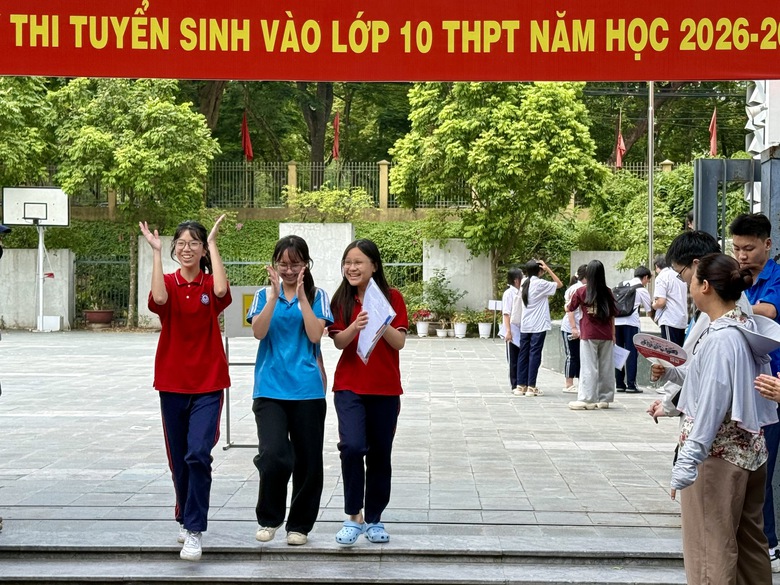 Kết th&uacute;c m&ocirc;n chuy&ecirc;n Ngoại ngữ v&agrave;o lớp 10, th&iacute; sinh H&agrave; Nội chia sẻ g&igrave;?- Ảnh 11.