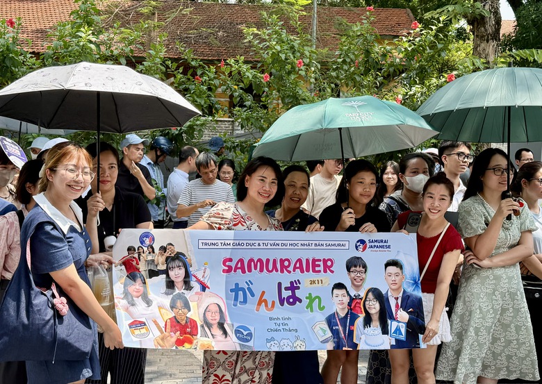 Kết th&uacute;c m&ocirc;n chuy&ecirc;n Ngoại ngữ v&agrave;o lớp 10, th&iacute; sinh H&agrave; Nội chia sẻ g&igrave;?- Ảnh 5.