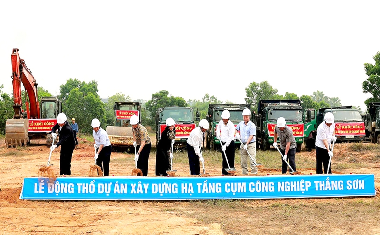 Ph&uacute; Thọ đẩy nhanh tiến độ đầu tư hạ tầng cụm c&ocirc;ng nghiệp, tạo động lực thu h&uacute;t đầu tư- Ảnh 2.