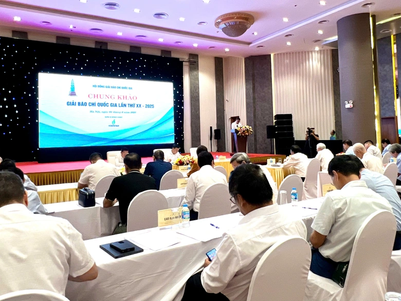C&aacute;c t&aacute;c phẩm v&agrave;o chung khảo Giải B&aacute;o ch&iacute; Quốc gia&nbsp;b&aacute;m s&aacute;t những vấn đề lớn của đất nước- Ảnh 2.