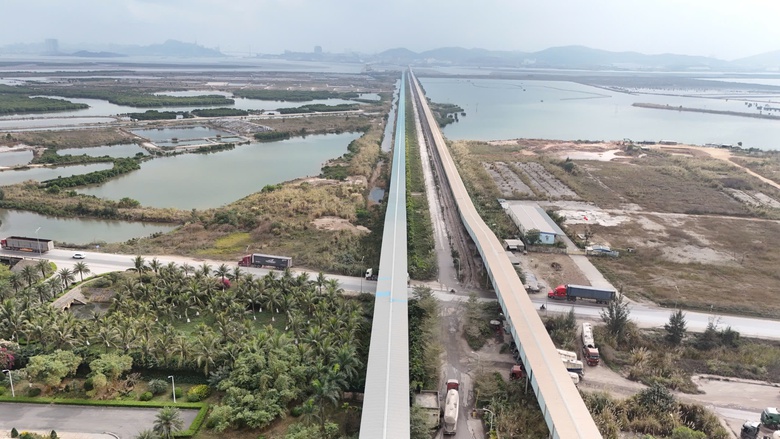 Quảng Ninh chủ động quy hoạch, mở rộng không gian phát triển sau sắp xếp đơn vị hành chính- Ảnh 2. Quảng Ninh chủ động quy hoạch, mở rộng không gian phát triển sau sắp xếp đơn vị hành chính- Ảnh 2.