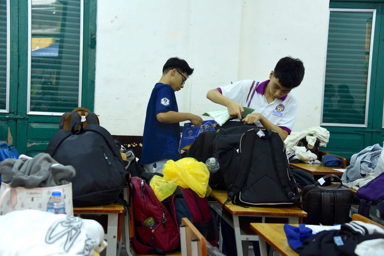 Gần 143.000 th&iacute; sinh TP.HCM ho&agrave;n tất thủ tục dự thi tốt nghiệp THPT 2026- Ảnh 3.