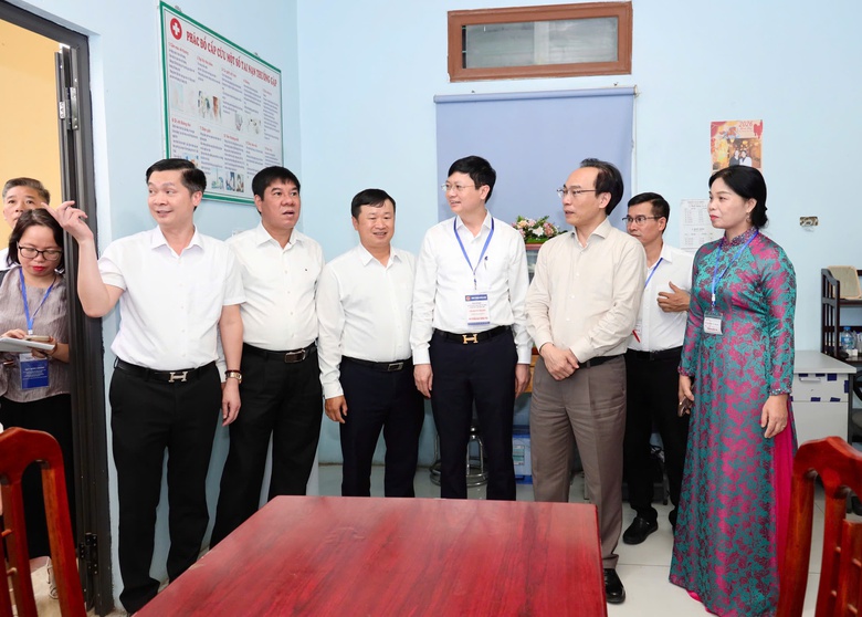 Bộ trưởng Ho&agrave;ng Minh Sơn: Mọi điều kiện cho kỳ thi tốt nghiệp THPT 2026 đ&atilde; sẵn s&agrave;ng- Ảnh 3.