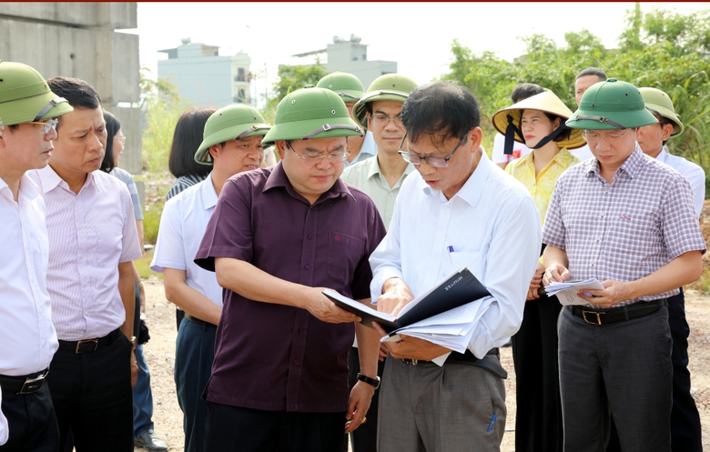 Quảng Ninh: Kiên quyết xử lý dự án chậm tiến độ, không để lãng phí nguồn lực đất đai - Ảnh 1.