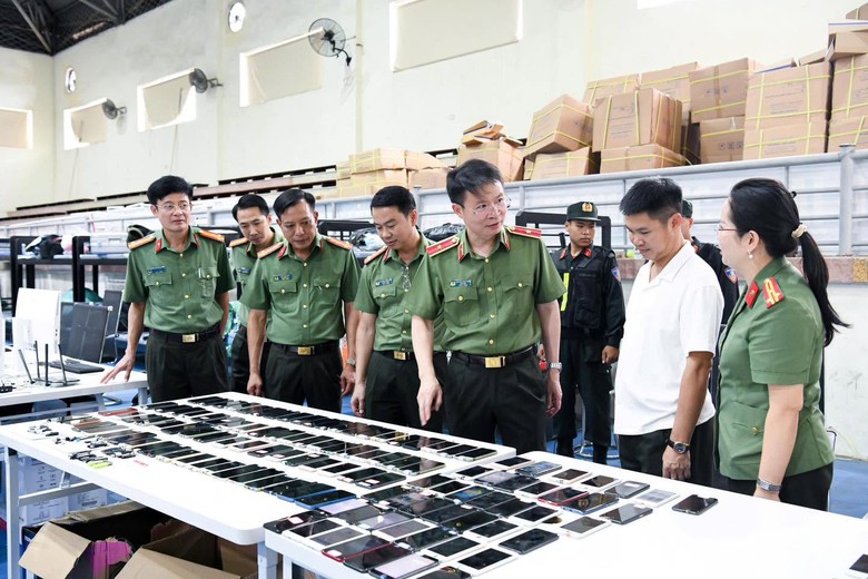 Phú Thọ kịp thời ngăn chặn âm mưu lập trung tâm lừa đảo công nghệ cao xuyên quốc gia - Ảnh 3.