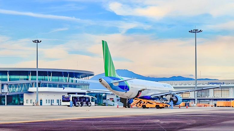 Đề xuất điều chỉnh quy hoạch s&acirc;n bay Ph&ugrave; C&aacute;t hướng tới phục vụ 7 triệu kh&aacute;ch/năm - Ảnh 1.