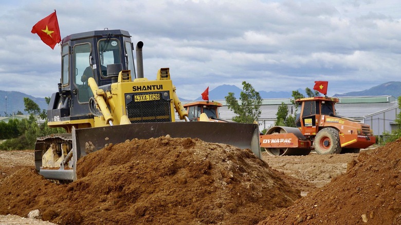 Gia Lai: Khẩn trương ho&agrave;n thiện đường cất hạ c&aacute;nh số 2 Cảng h&agrave;ng kh&ocirc;ng Ph&ugrave; C&aacute;t - Ảnh 4.
