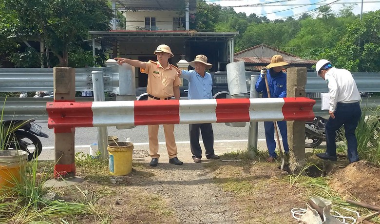 Huế: Đ&oacute;ng 2 lối đi tự mở nguy hiểm qua tuyến đường sắt Bắc - Nam - Ảnh 1.