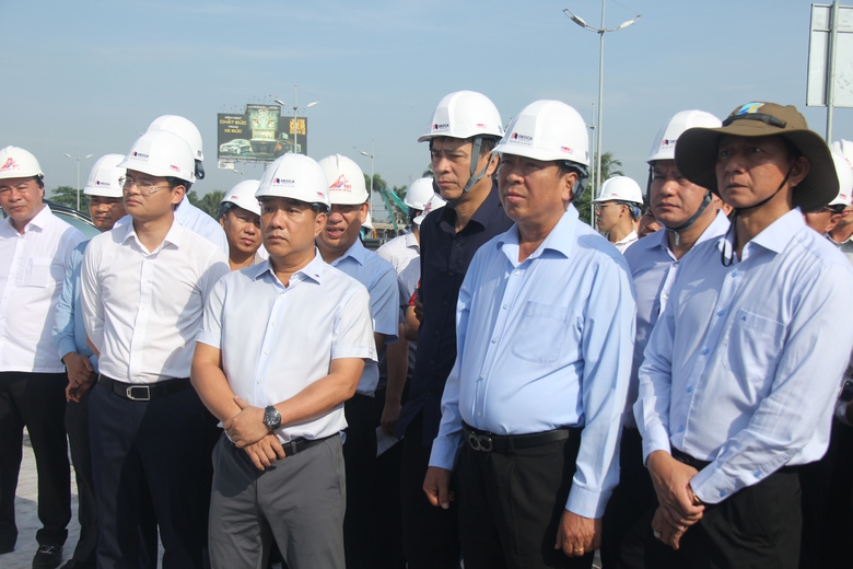 Dự án mở rộng cao tốc TP.HCM - Trung Lương - Mỹ Thuận sẽ vượt tiến độ 6 tháng - Ảnh 4.