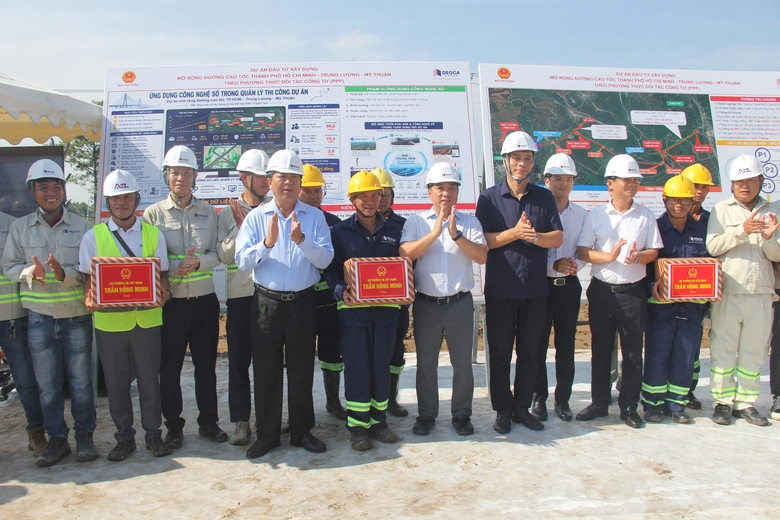 Dự án mở rộng cao tốc TP.HCM - Trung Lương - Mỹ Thuận sẽ vượt tiến độ 6 tháng - Ảnh 2.