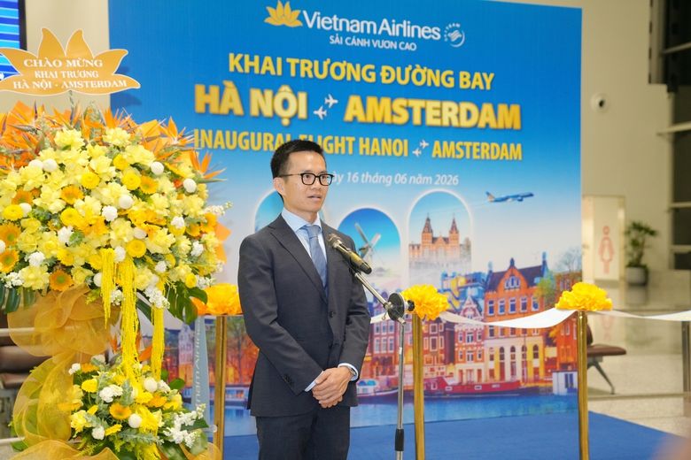 Vietnam Airlines ch&iacute;nh thức khai trương đường bay thẳng H&agrave; Nội - Amsterdam - Ảnh 2.