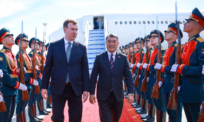 Thủ tướng Lê Minh Hưng đến Kazan, bắt đầu chuyến công tác tại Liên bang Nga - Ảnh 2.