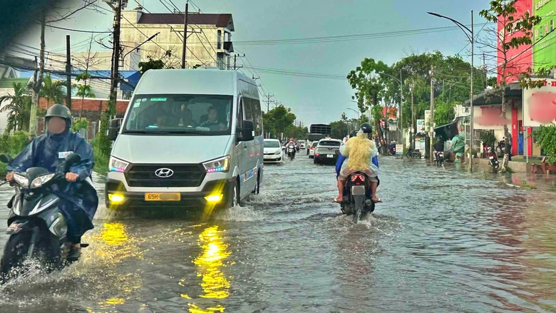 C&agrave; Mau: Tập trung giải quyết dứt điểm c&aacute;c kiến nghị của cử tri về hạ tầng giao th&ocirc;ng - Ảnh 2.