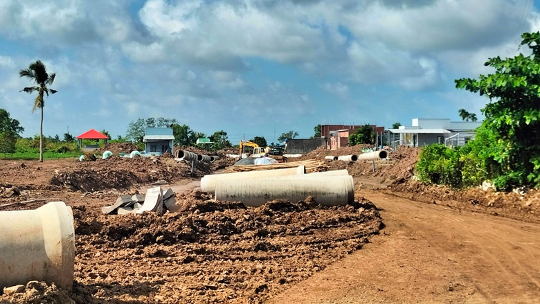 C&agrave; Mau: Xử l&yacute; dứt điểm mặt bằng, đẩy nhanh tiến độ c&aacute;c dự &aacute;n trọng điểm - Ảnh 2.