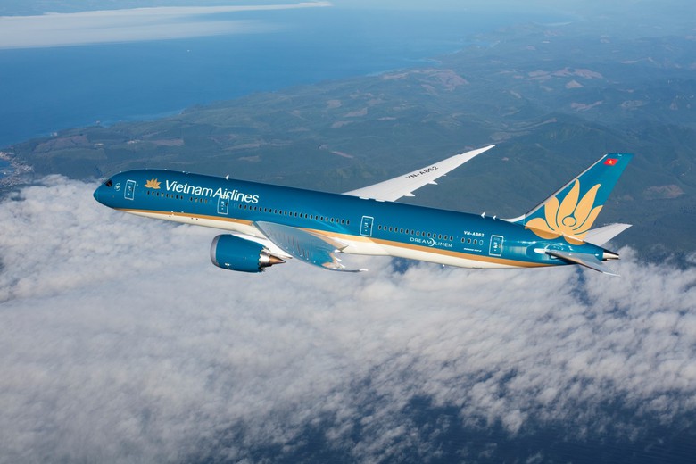 Vietnam Airlines năm thứ ba li&ecirc;n tiếp v&agrave;o Top 100 doanh nghiệp lớn nhất Đ&ocirc;ng Nam &Aacute;   - Ảnh 1.
