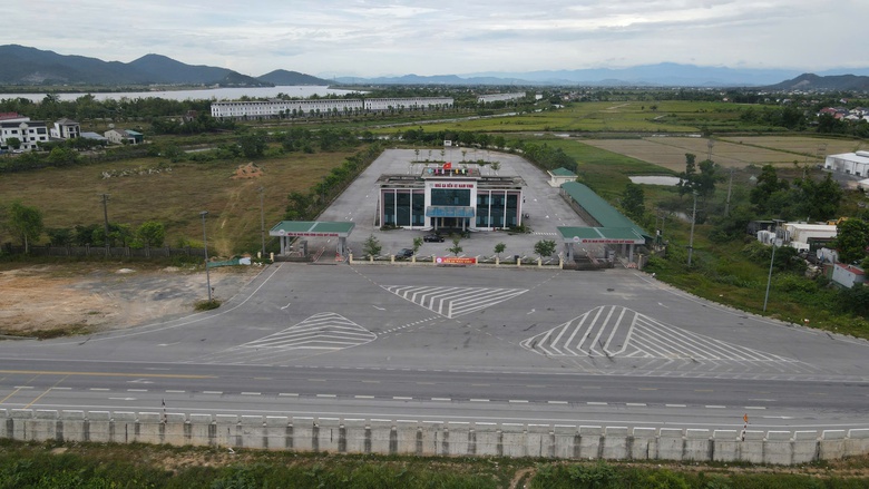 Bến xe Nam Vinh điểm nhấn hạ tầng giao th&ocirc;ng tĩnh của Nghệ An - Ảnh 13.