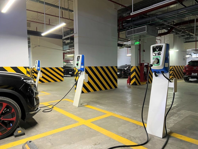 Trạm sạc xe điện trong nh&agrave; chung cư phải đ&aacute;p ứng nhiều y&ecirc;u cầu kỹ thuật mới - Ảnh 1.