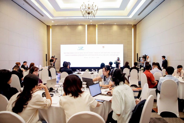N&acirc;ng cao năng lực truyền th&ocirc;ng, sẵn s&agrave;ng cho Năm APEC Việt Nam 2027 - Ảnh 4.